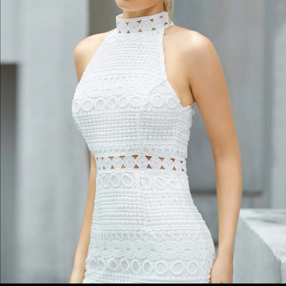 Halterneck Splitback Lace Bodycon - Picture 2 of 3